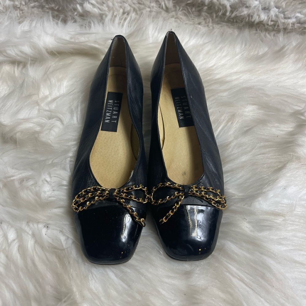 Stuart Weitzman Leather Black & patent Flats bow chain & link heel accent SZ6.5